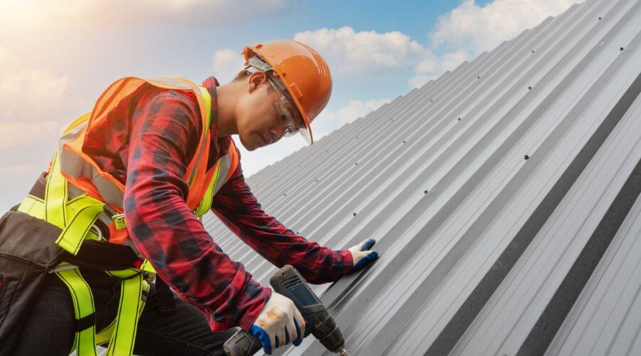 Professional gutter cleaning in Littlestown, PA